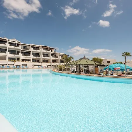 Lanzahost Gibshouses Playa Bastian *